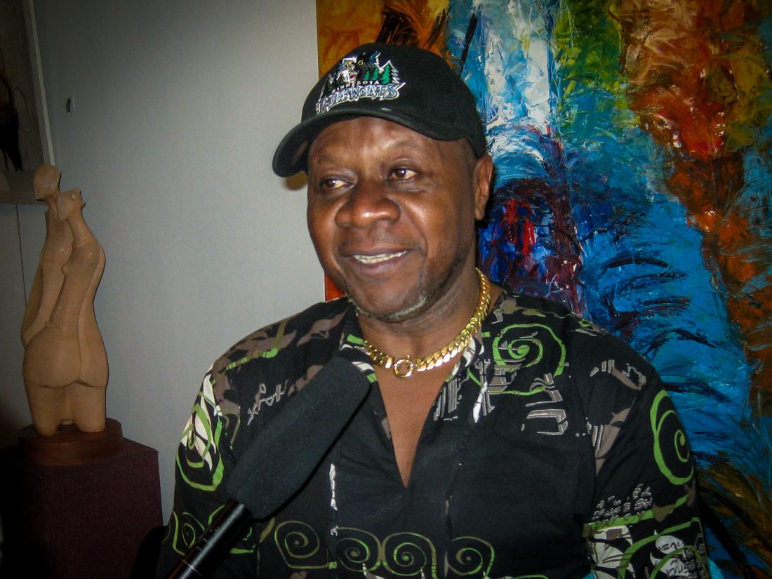 The Congolese singer Papa Wemba performing on stage