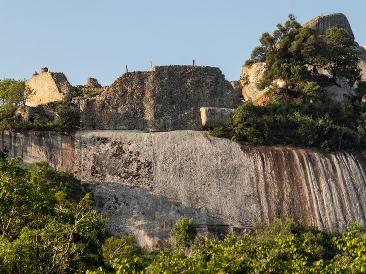 Granite boulders and curving dry-stone walls of the Hill Complex at Great Zimbabwe